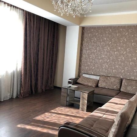 Квартира В Центре Бишкека! Luaran gambar