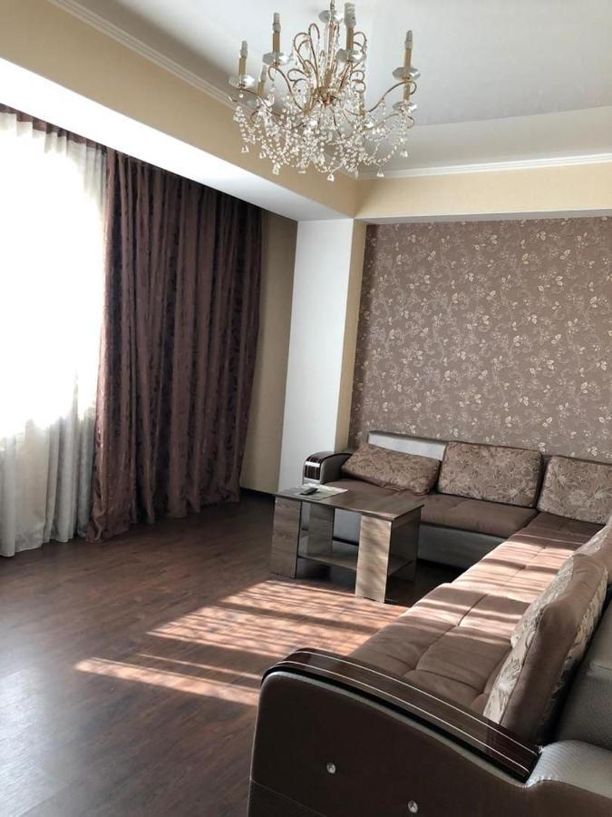 Квартира В Центре Бишкека! Luaran gambar